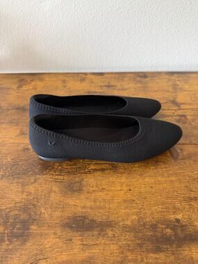 Vivaia Round-Toe Knit Ballet Flats Size 39.5 US 8.5 Black EUC Minimalist